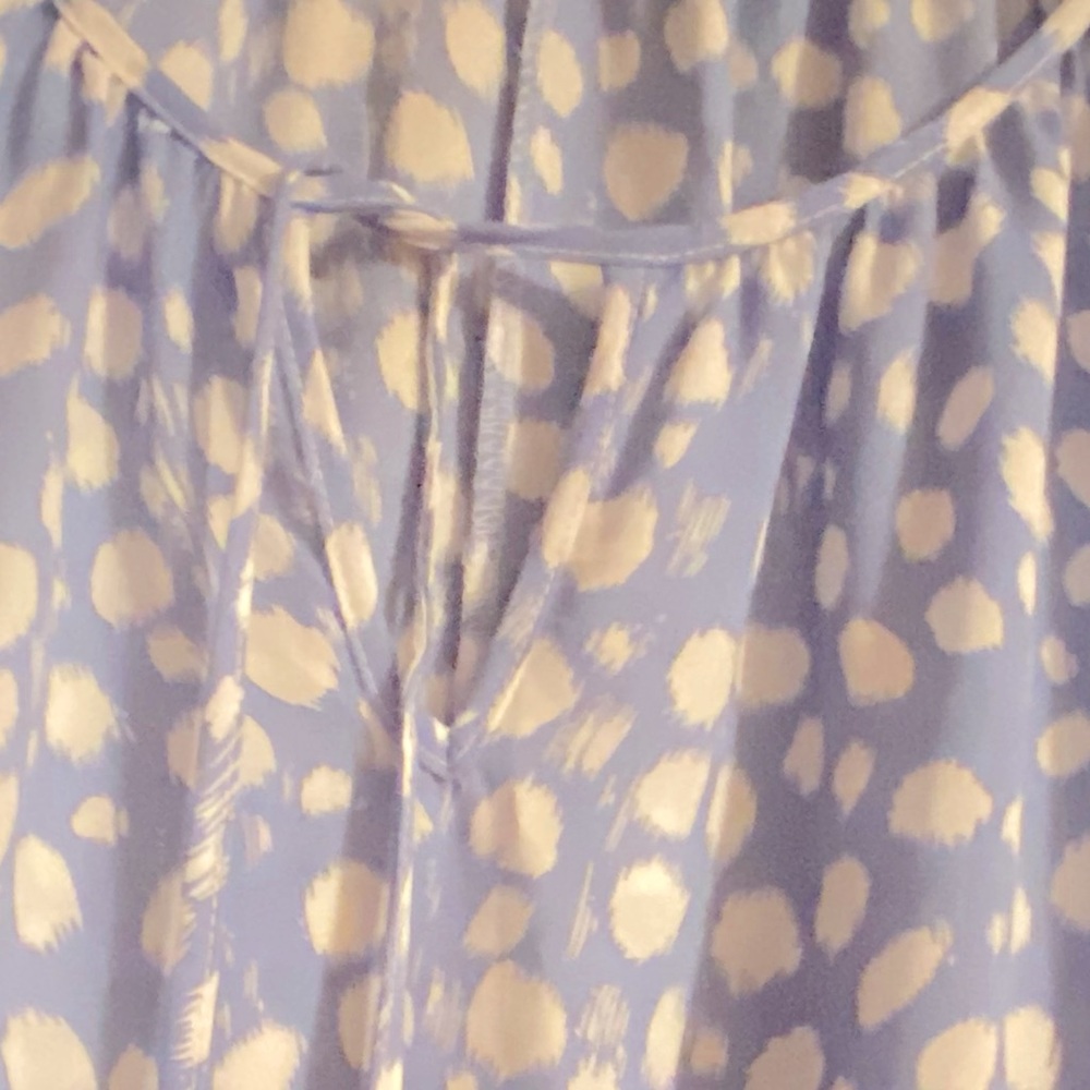Rayon, silky shirt with low small tie color